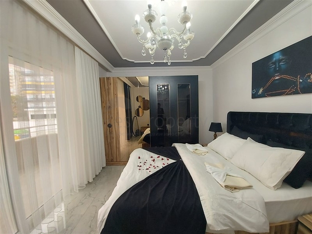 شقة عائلية 2 غرفة وصالة -اثاث جديد -في مهموتلار / الانيا 