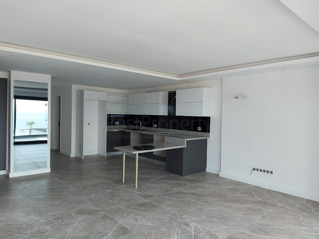 شقق للبيع في بودروم - ضمن مجمع فاخر . 