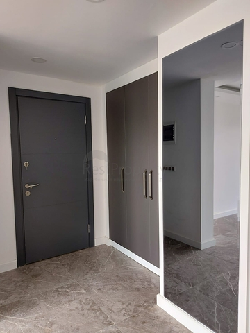 شقق للبيع في بودروم - ضمن مجمع فاخر . 