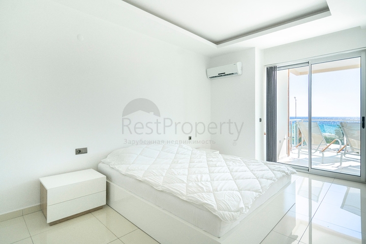 اطلالة بحر مباشرة - شقة 2 غرفة وصالة - مجمع فاخر - في كاستل / الانيا 