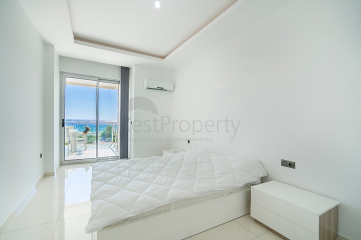 اطلالة بحر مباشرة - شقة 2 غرفة وصالة - مجمع فاخر - في كاستل / الانيا 