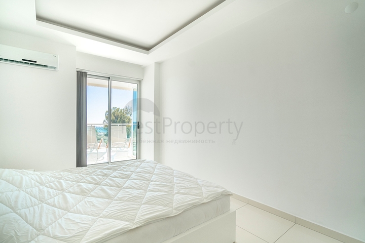 اطلالة بحر مباشرة - شقة 2 غرفة وصالة - مجمع فاخر - في كاستل / الانيا 