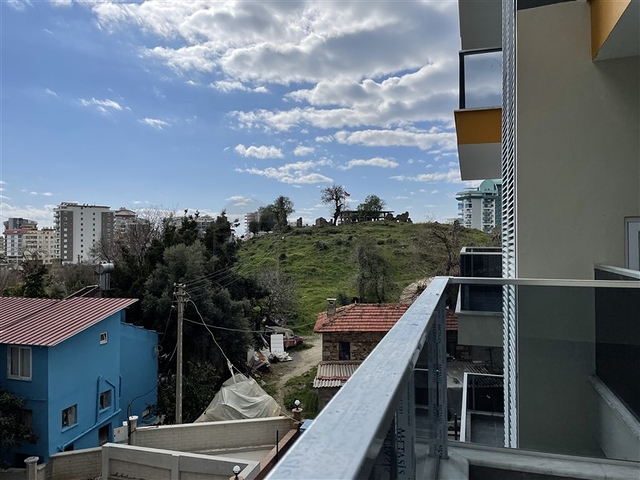 شقق للبيع في الانيا -ضمن مجمع سكني حديث في مهموتلار / الانيا 