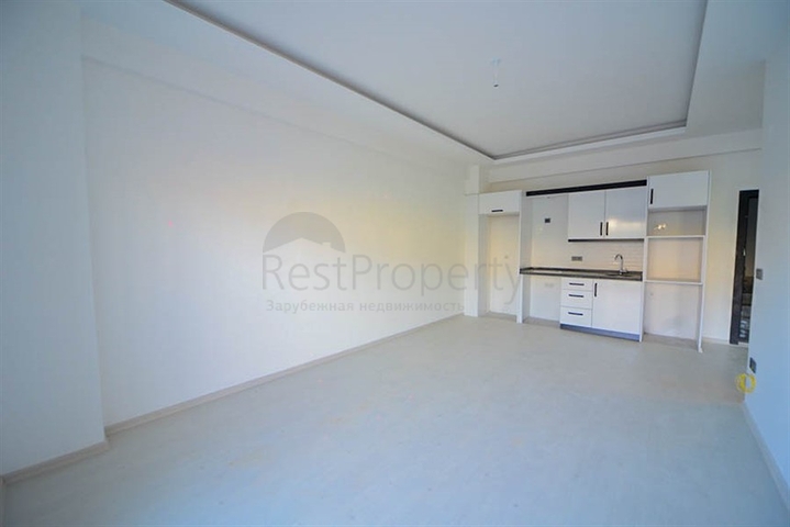 شقة غرفة وصالة - ضمن مجمع سكني حديث قريب من البحر - في مهموتلار / الانيا 