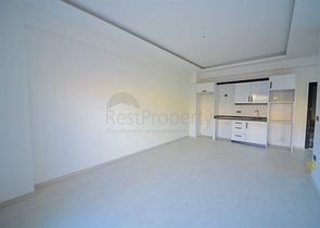 شقة غرفة وصالة - ضمن مجمع سكني حديث قريب من البحر - في مهموتلار / الانيا 