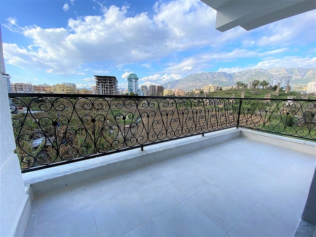 شقق غرفة وصالة ضمن مجمع جديد -في مهموتلار / الانيا 