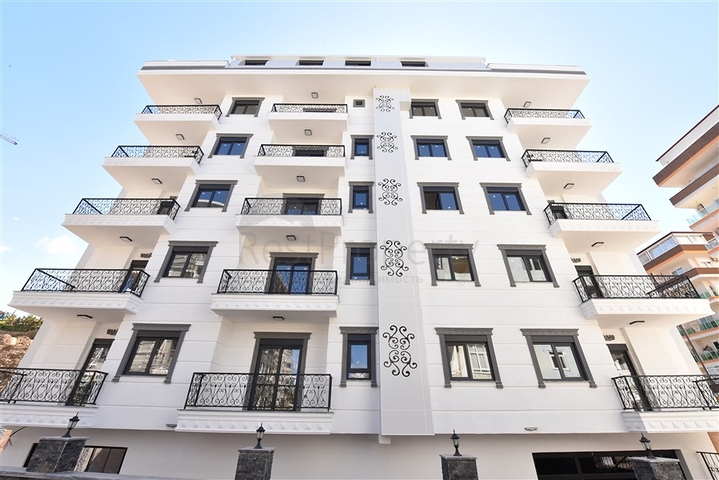 مجمع جديد - شقة غرفة وصالة - في مهموتلار / الانيا 