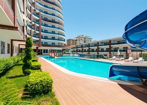 ضمن مجمع فاخر - شقة 2 غرفة وصالة - في مهموتلار/ الانيا 