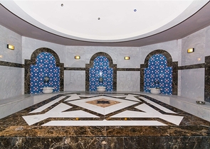 ضمن مجمع فاخر - شقة 2 غرفة وصالة - في مهموتلار/ الانيا 