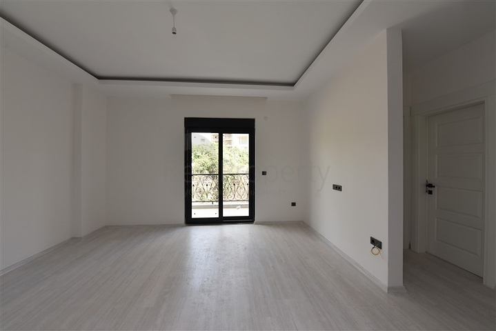 شقة غرفة وصالة - ضمن مجمع سكني في مهموتلار / الانيا 