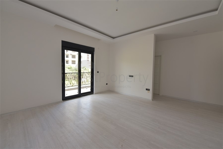 شقة غرفة وصالة - ضمن مجمع سكني في مهموتلار / الانيا 