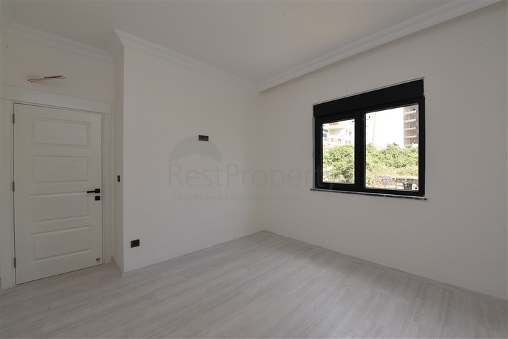 شقة غرفة وصالة - ضمن مجمع سكني في مهموتلار / الانيا 