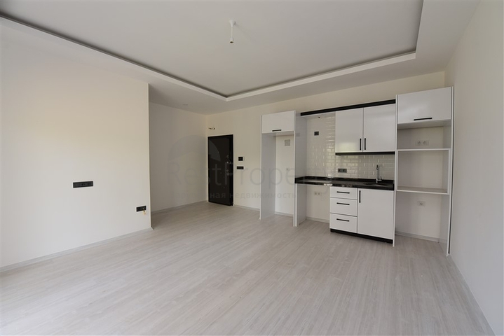 شقة غرفة وصالة - ضمن مجمع سكني في مهموتلار / الانيا 