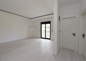 شقة غرفة وصالة - ضمن مجمع سكني في مهموتلار / الانيا 