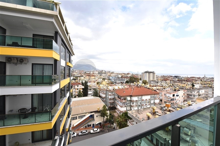 اطلالة بحر وقلعة - شقة 2 غرفة وصالة  - في مركز الانيا 