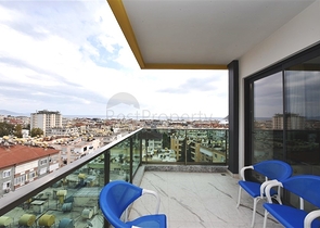 اطلالة بحر وقلعة - شقة 2 غرفة وصالة  - في مركز الانيا 