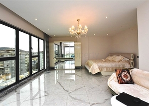 اطلالة بحر وقلعة - شقة 2 غرفة وصالة  - في مركز الانيا 