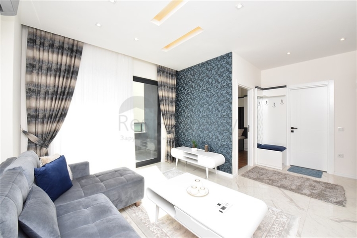 استثمر الان - شقق بالاقساط - في مجمع قيد الانشاء - مركز الانيا 