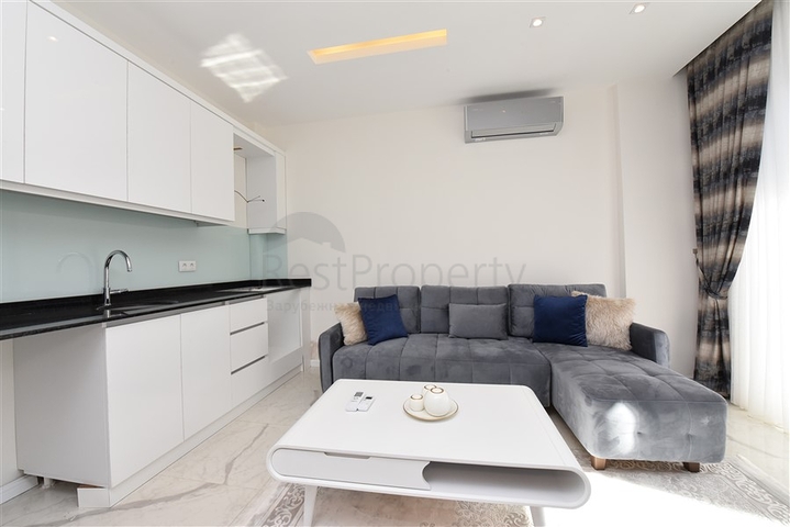 استثمر الان - شقق بالاقساط - في مجمع قيد الانشاء - مركز الانيا 