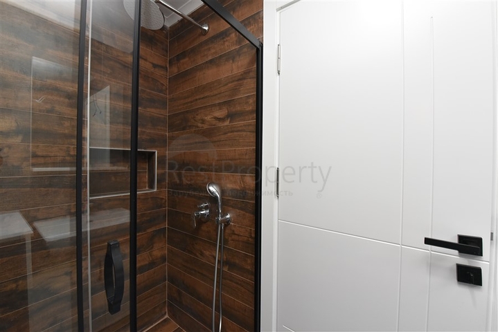 استثمر الان - شقق بالاقساط - في مجمع قيد الانشاء - مركز الانيا 