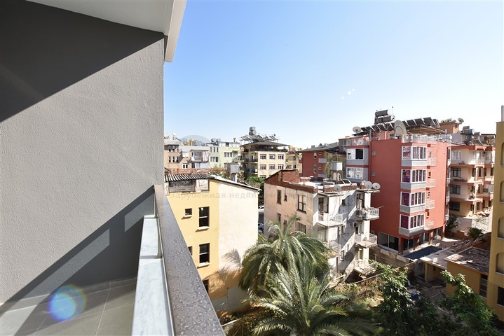 استثمر الان - شقق بالاقساط - في مجمع قيد الانشاء - مركز الانيا 