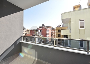 استثمر الان - شقق بالاقساط - في مجمع قيد الانشاء - مركز الانيا 