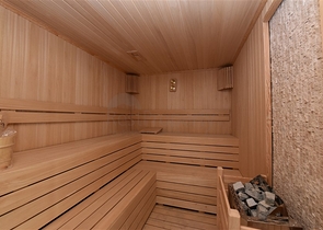 استثمر الان - شقق بالاقساط - في مجمع قيد الانشاء - مركز الانيا 