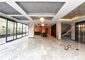 استثمر الان - شقق بالاقساط - في مجمع قيد الانشاء - مركز الانيا 