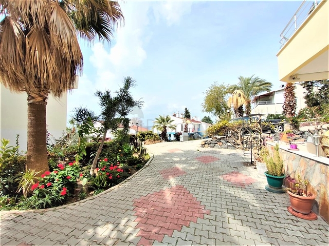 اطلالة بحر -سعر مناسب - دوبلكس 2 غرفة وصالة - في ديمرتاش / الانيا 