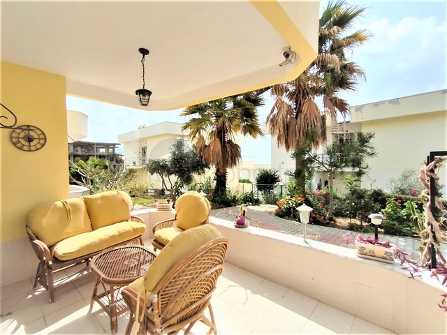 اطلالة بحر -سعر مناسب - دوبلكس 2 غرفة وصالة - في ديمرتاش / الانيا 