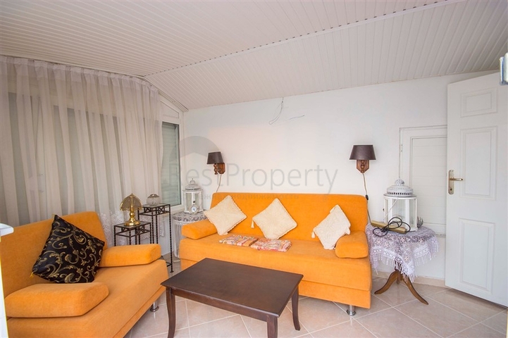 اطلالة بحر -فيلا 3 غرف نوم وصالة -مؤثثة - في منطقة كارجي جاك / الانيا 