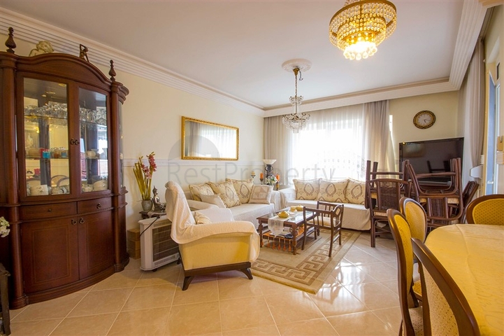 اطلالة بحر -فيلا 3 غرف نوم وصالة -مؤثثة - في منطقة كارجي جاك / الانيا 