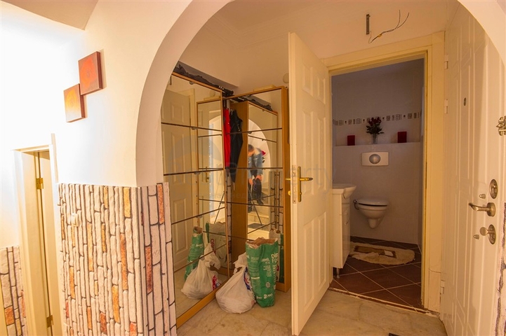 اطلالة بحر -فيلا 3 غرف نوم وصالة -مؤثثة - في منطقة كارجي جاك / الانيا 