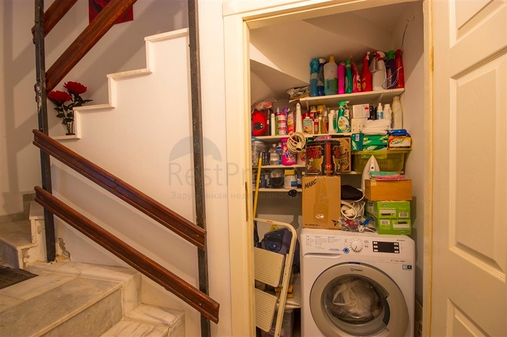 اطلالة بحر -فيلا 3 غرف نوم وصالة -مؤثثة - في منطقة كارجي جاك / الانيا 