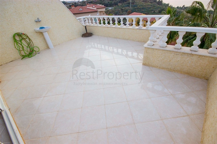 اطلالة بحر -فيلا 3 غرف نوم وصالة -مؤثثة - في منطقة كارجي جاك / الانيا 