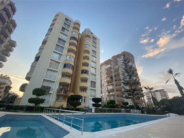 شقة غرفتين وصالة - مفروشة -في مهموتلار/ الانيا 