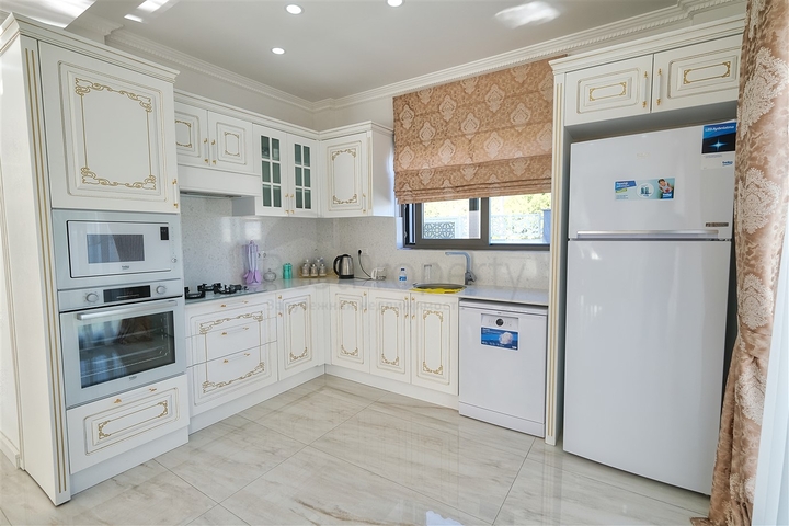 فيلا من 3 غرف نوم في جوينوك كيمير