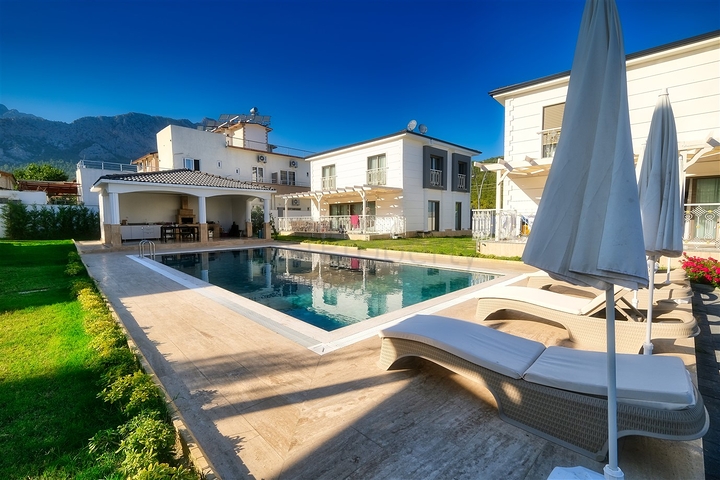 فيلا من 3 غرف نوم في جوينوك كيمير