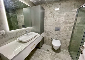 شقة 2 + 1 تطل على الحديقة بمساحة  750 م من البحر في انطاليا