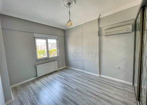 شقة 2 + 1 تطل على الحديقة بمساحة  750 م من البحر في انطاليا