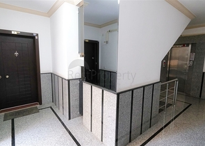 شقة 2 + 1 تطل على الحديقة بمساحة  750 م من البحر في انطاليا