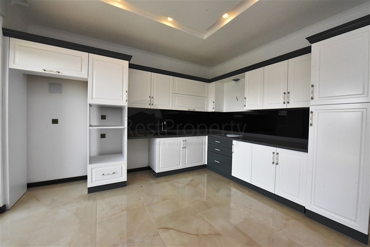 شقة عائلية -تصميم 3 غرف وصالة -مجمع فاخر -في اوبا / الانيا 