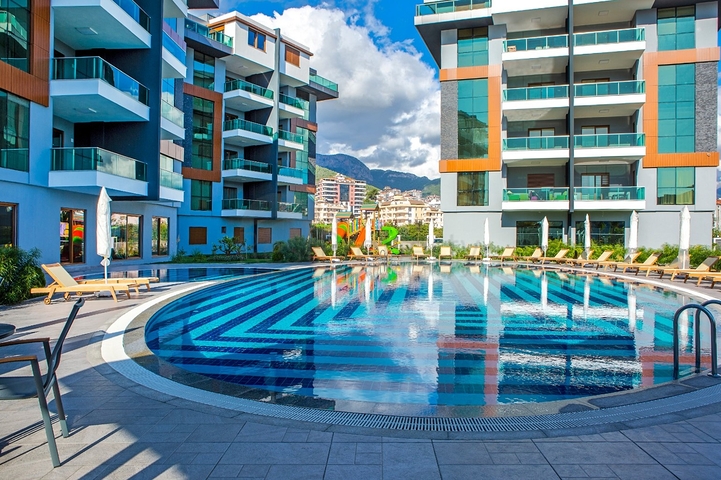 شقة عائلية -تصميم 3 غرف وصالة -مجمع فاخر -في اوبا / الانيا 