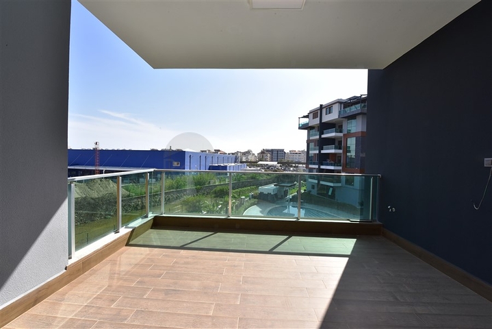 شقة عائلية -تصميم 3 غرف وصالة -مجمع فاخر -في اوبا / الانيا 