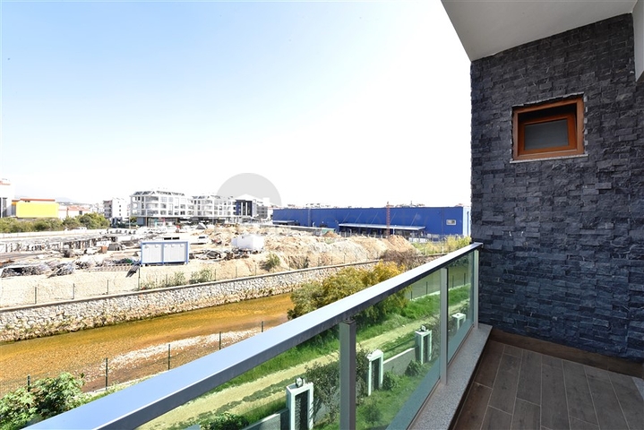 شقة عائلية -تصميم 3 غرف وصالة -مجمع فاخر -في اوبا / الانيا 