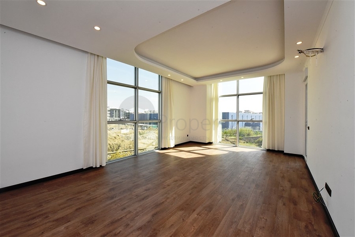 شقة عائلية -تصميم 3 غرف وصالة -مجمع فاخر -في اوبا / الانيا 