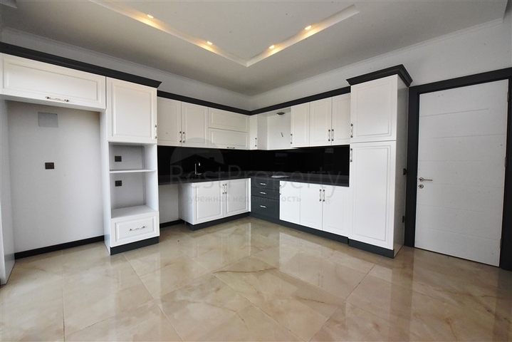 شقة عائلية -تصميم 3 غرف وصالة -مجمع فاخر -في اوبا / الانيا 