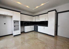 شقة عائلية -تصميم 3 غرف وصالة -مجمع فاخر -في اوبا / الانيا 