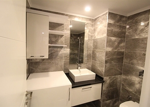 شقة مؤثثة  -من تصميم 1+1 - في مهموتلار / الانيا 