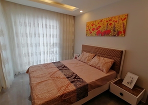 شقة مؤثثة  -من تصميم 1+1 - في مهموتلار / الانيا 